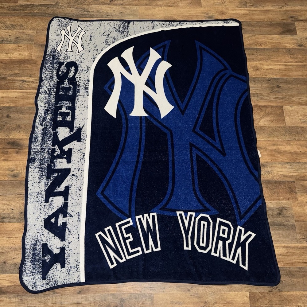 New York Yankees Micro Raschel Throw Blanket 59" x 46"Northwest